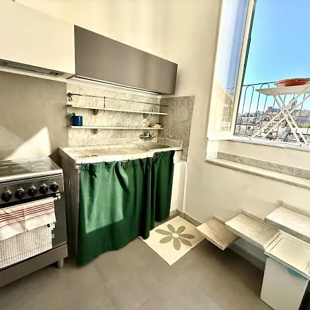 La Mansarda Al Porto Di Apartment